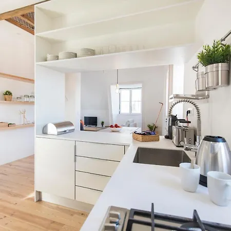 Historical Santos Iv * ליסבון