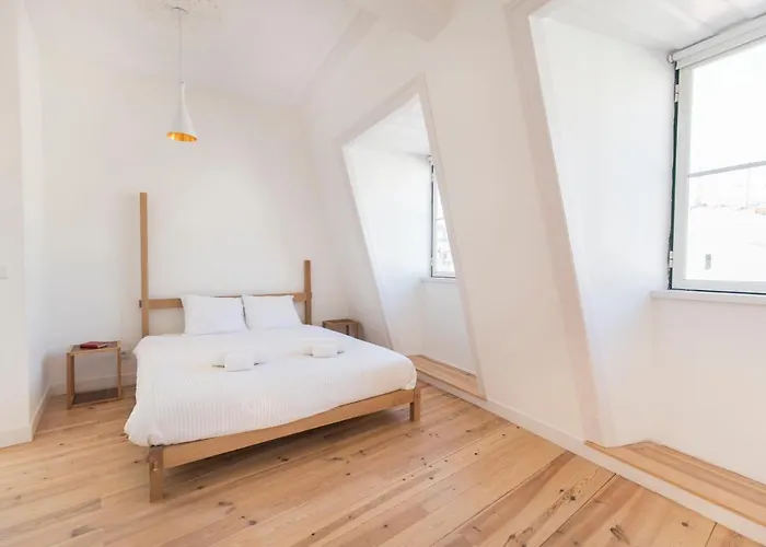 Historical Santos Iv *