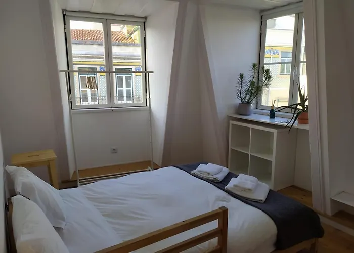 Historical Santos Iv Lisbon